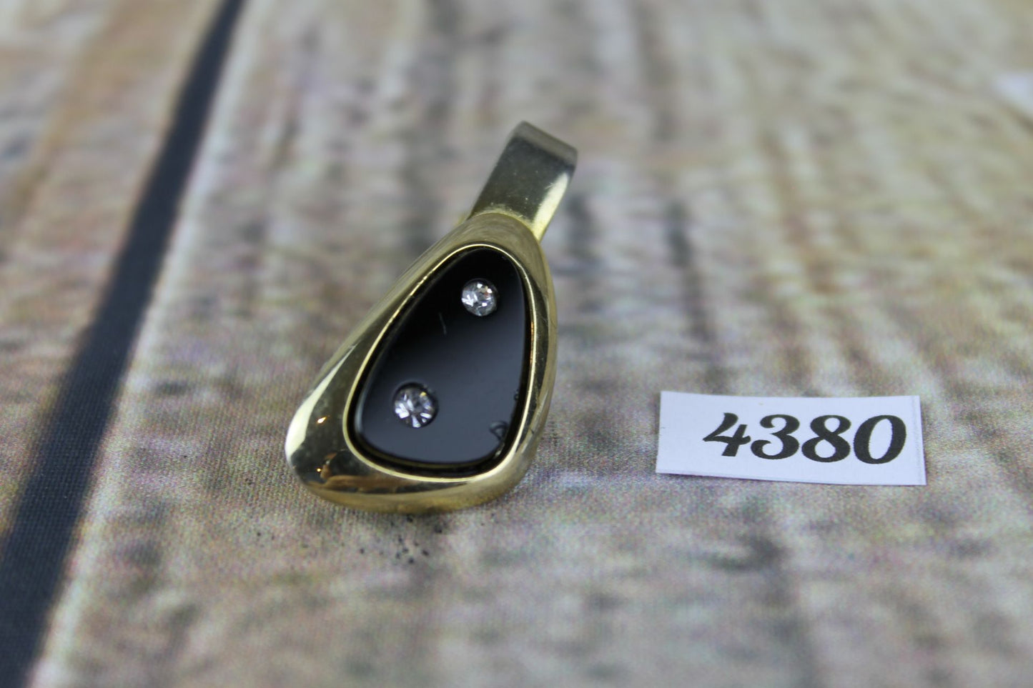 Vintage Sarah Coventry gold metal diamante black glass tie clip