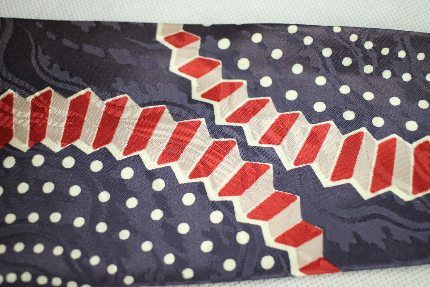 Vintage Yankee Cravat Swing Tie 1940s/50s Navy and Red Jacquard