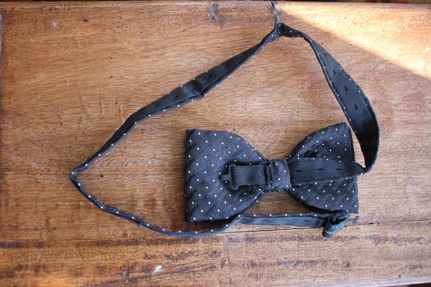 Vintage Frederick Theak pre-tied bow tie and handkerchief set black silver sparkly spotted pattern adjustable
