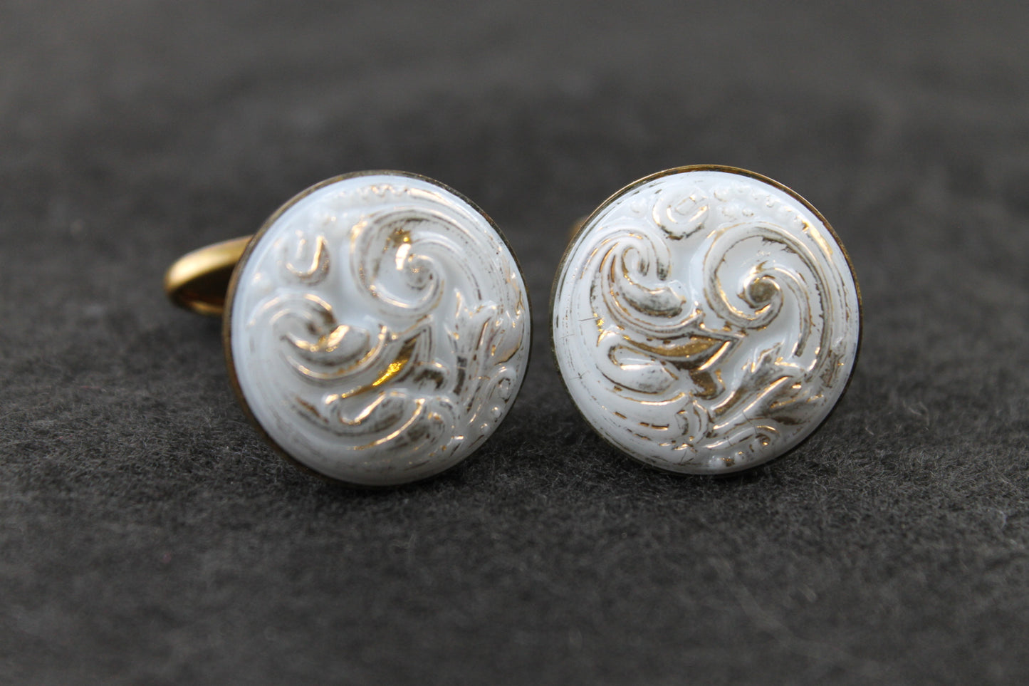 Vintage Pastel Relief Pattern Cufflinks