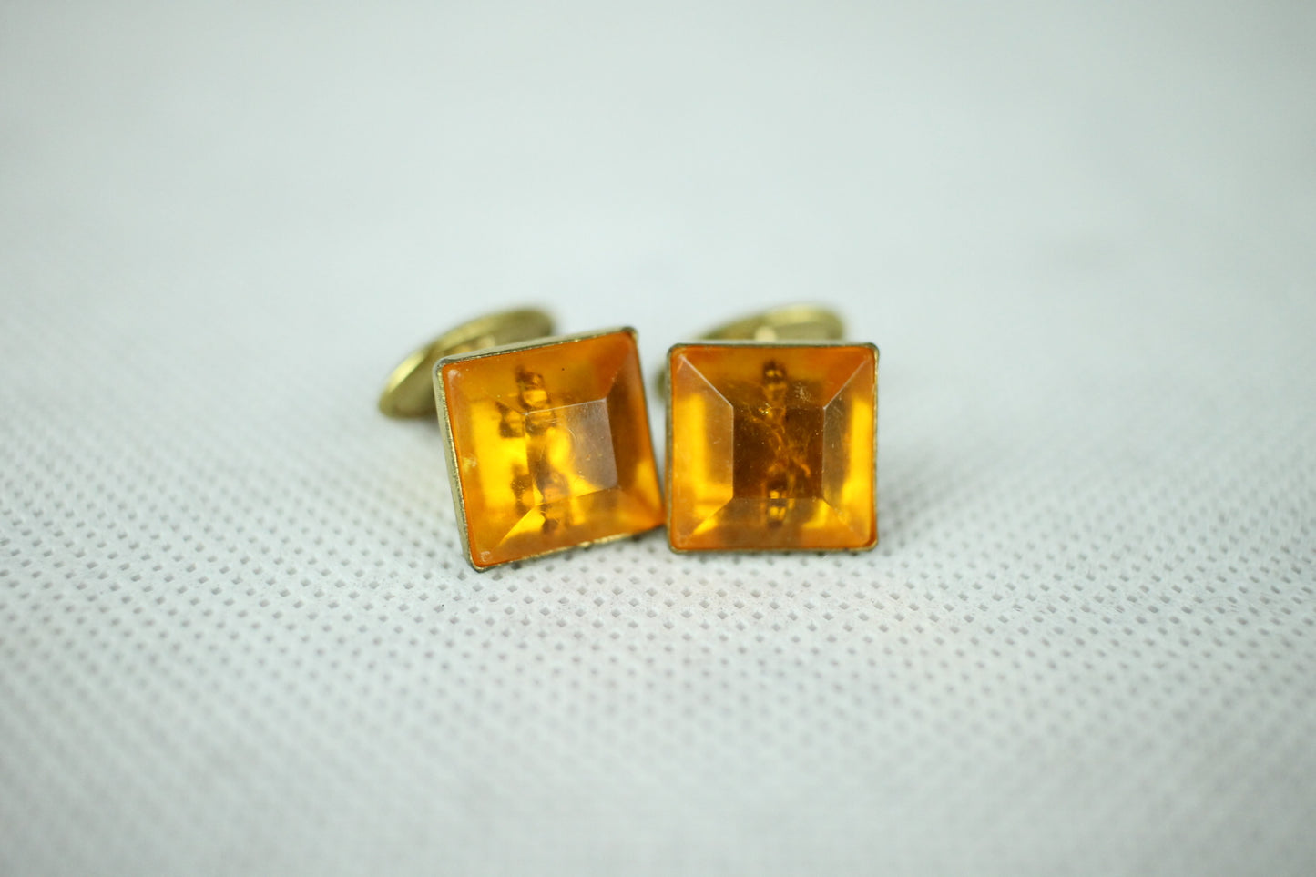 Vintage Gold Metal Orange Lucite Square Set Cufflinks