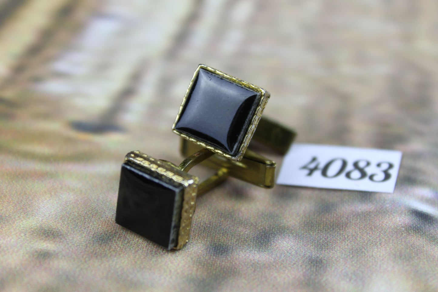 Vintage Beautiful Black Glass Mens Square Decorative Set Cufflinks Excellent Quality