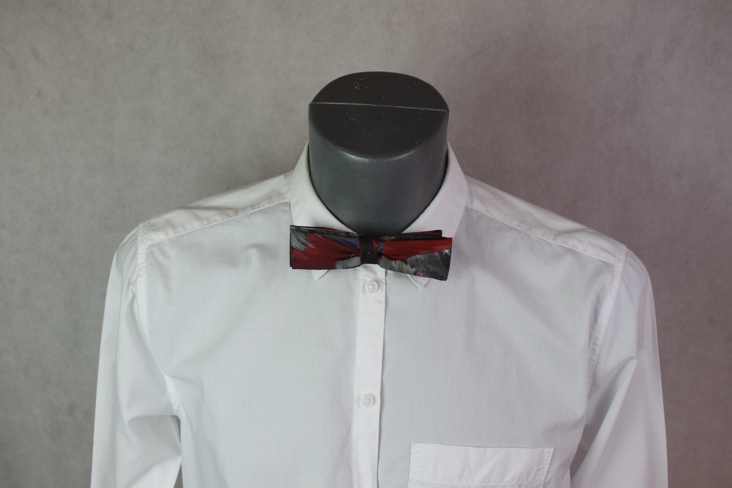 Vintage pre-tied clip on dark red grey pattern bow tie