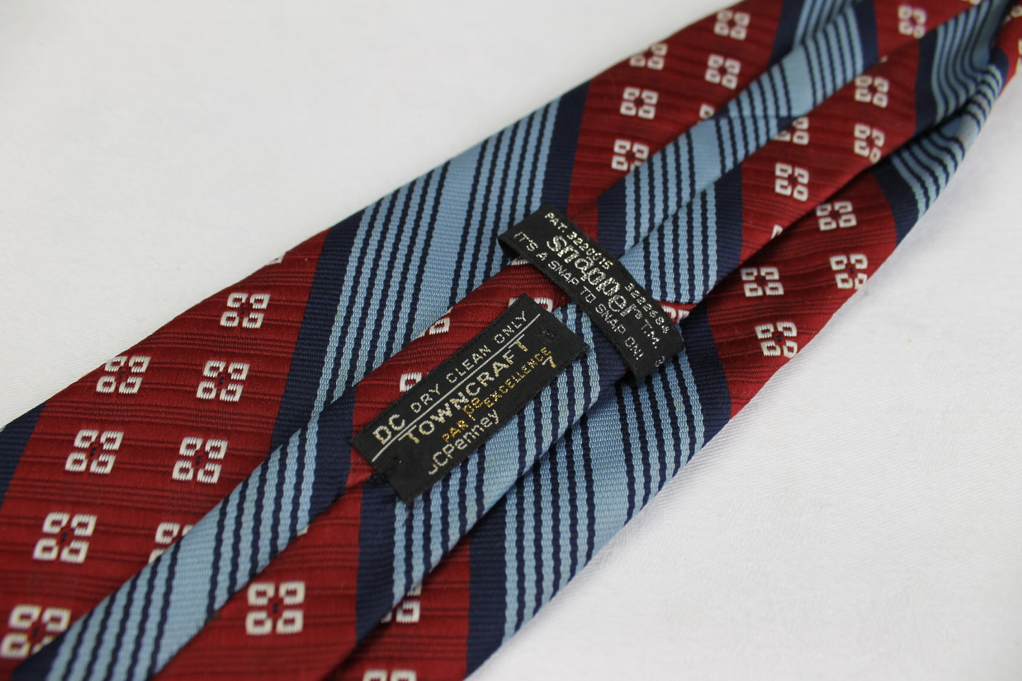 Vintage Towncraft Burgundy Blue stripes Snapper Clip On Tie 1970s