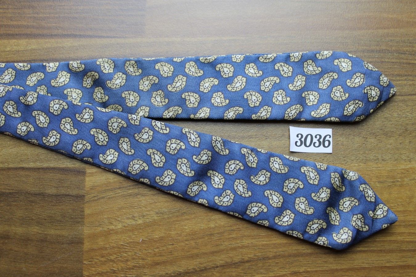 Vintage English Eckerle Paisley Self Tie Skinny Arrow End Bow Tie