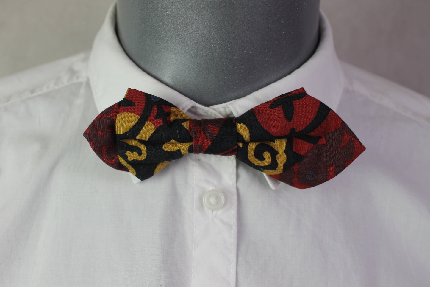 Vintage Matinique pre-tied red mustard black pattern bow tie adjustable