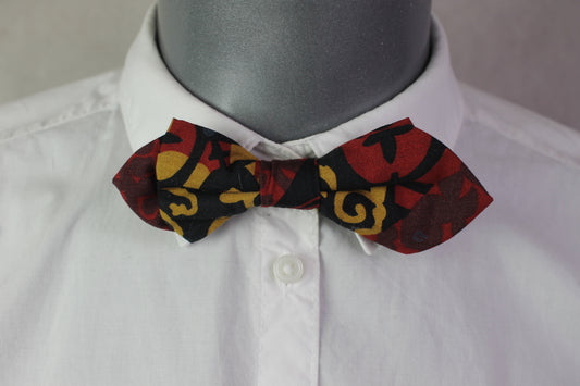 Vintage Matinique pre-tied red mustard black pattern bow tie adjustable