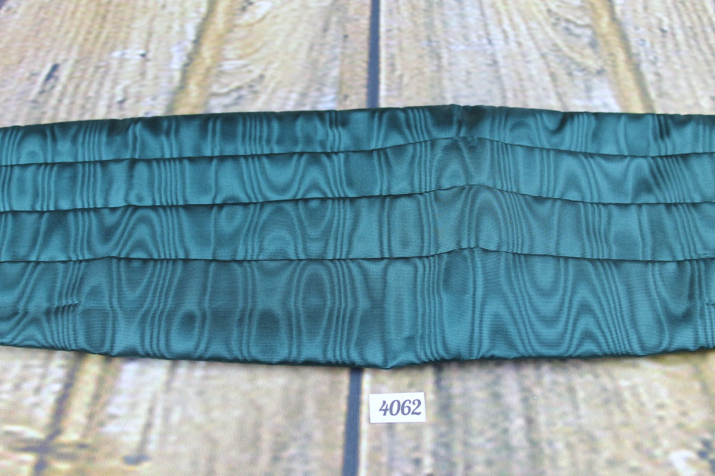 Green Satin Adjustable With Velcro Pleated Cummerbund
