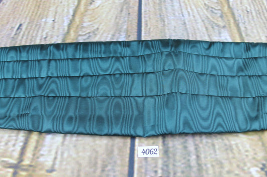 Green Satin Adjustable With Velcro Pleated Cummerbund