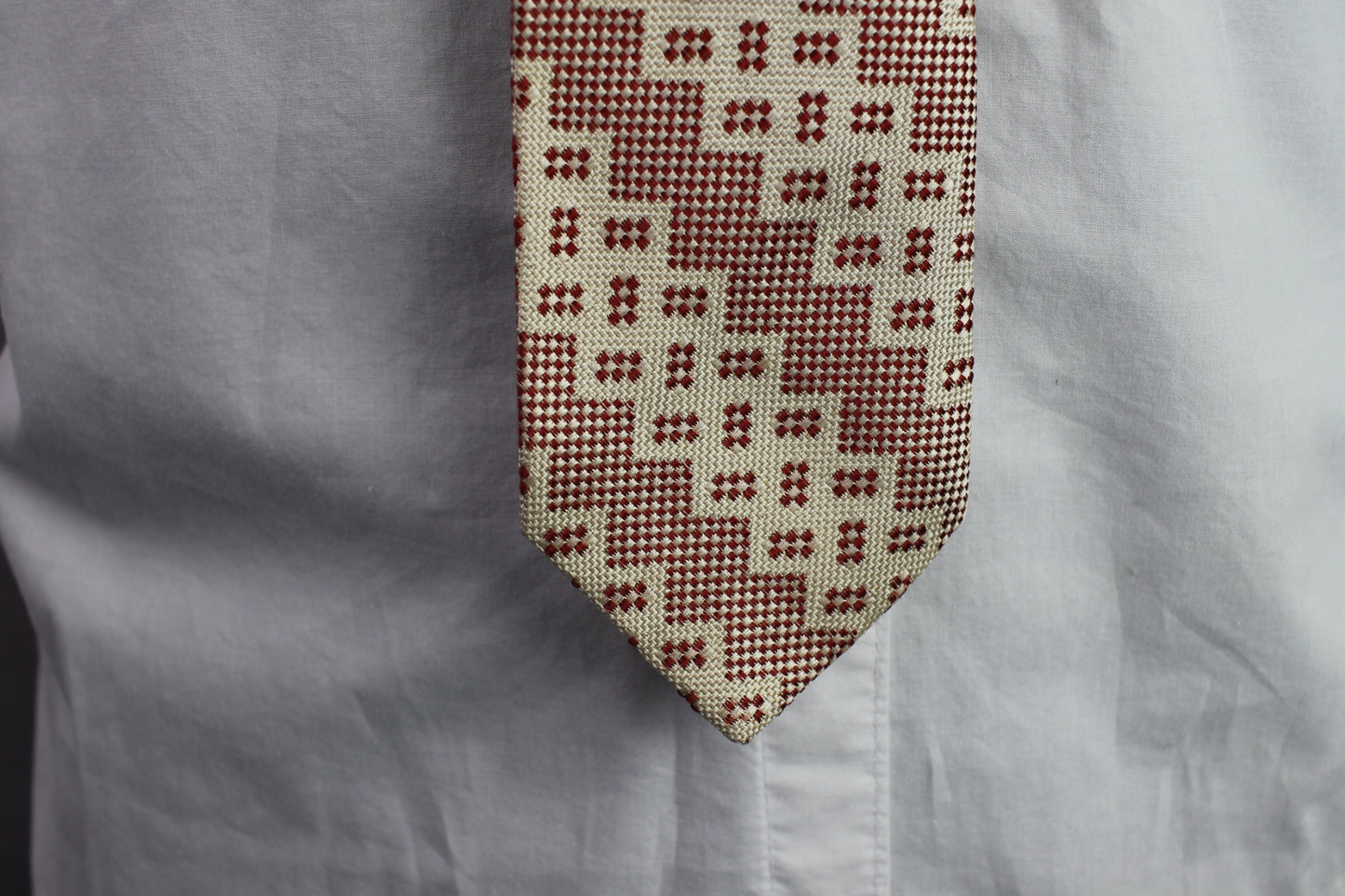 Vintage Stix Baer & Fuller Dore 1960s all silk red cream pattern tie