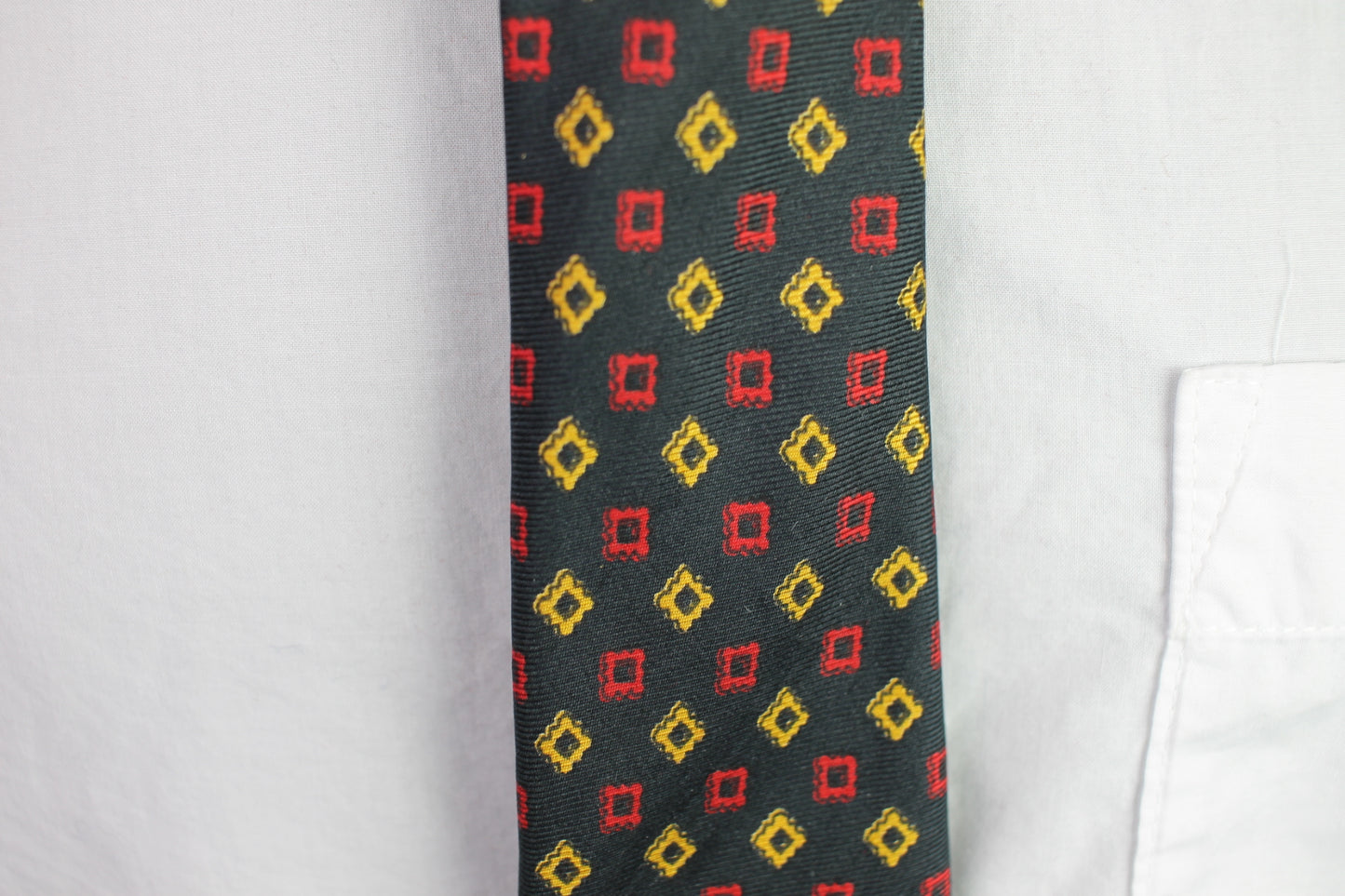 Vintage 1940s/50s all silk black red gold squares pattern tie