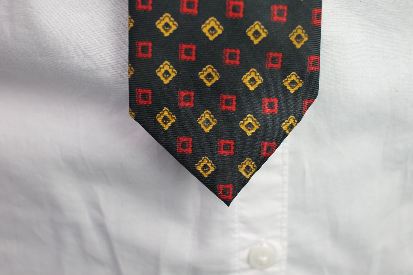 Vintage 1940s/50s all silk black red gold squares pattern tie