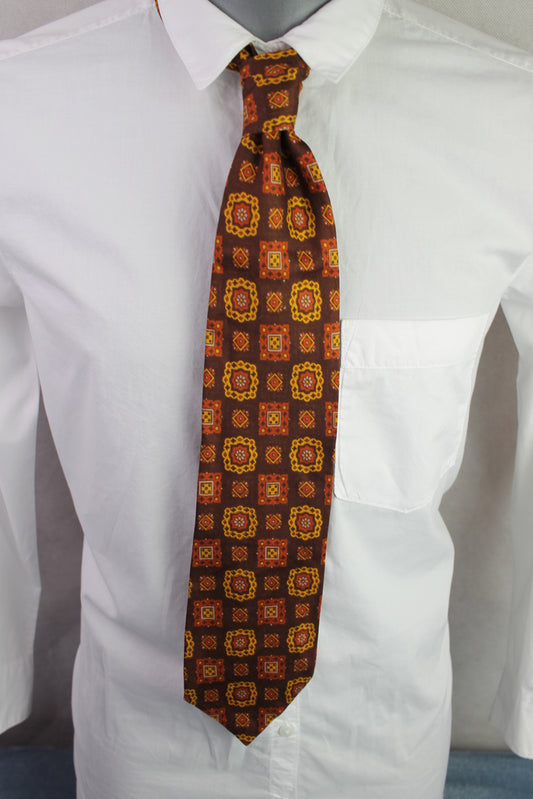 Vintage 1940s/50s all silk brown orange yellow daisy pattern swing tie TIM