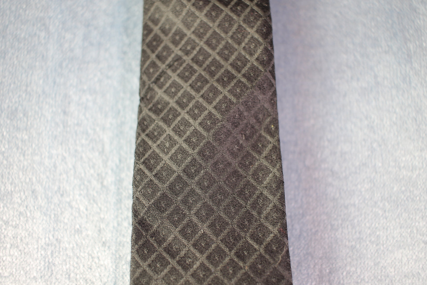 Vintage Famous Barr all silk black square pattern skinny tie