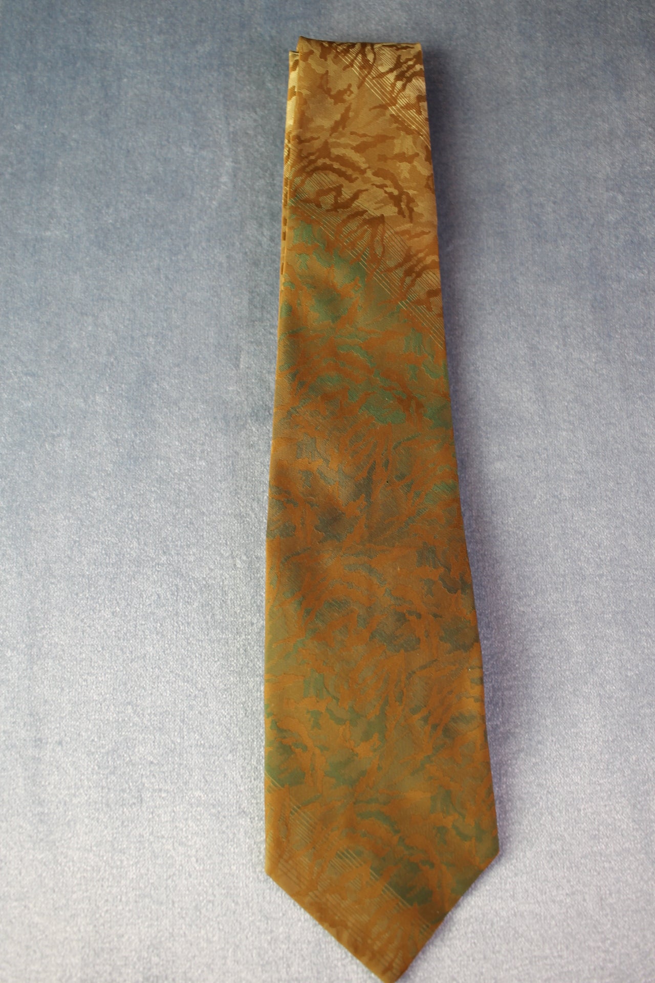 Vintage Superba 2 tone gold green pattern tie