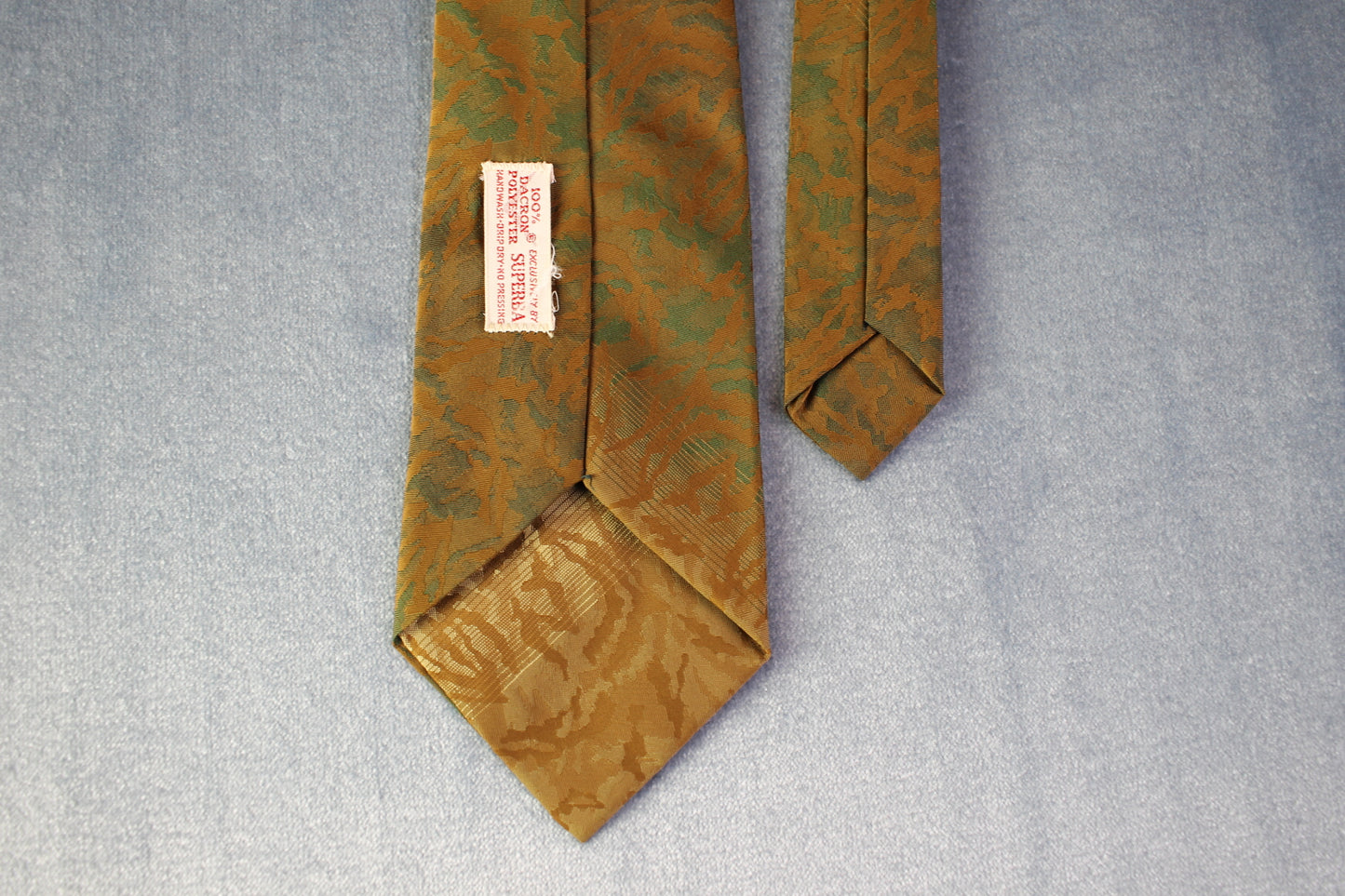 Vintage Superba 2 tone gold green pattern tie