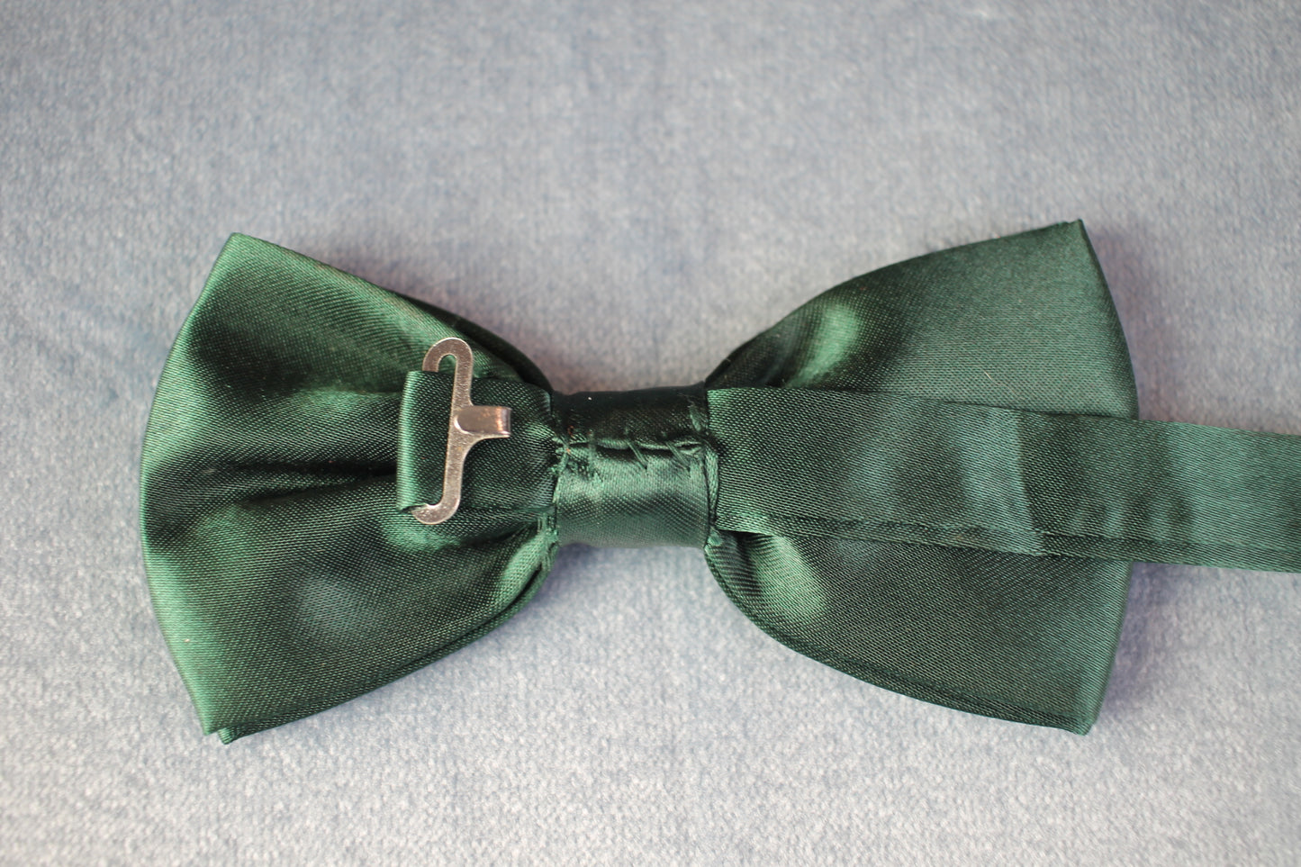 Vintage pre-tied dark green satin bow tie adjustable