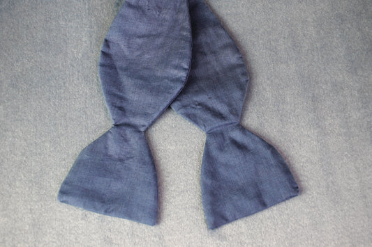 Vintage Fold & Taylor self tie thistle end denim blue colour bow tie adjustable