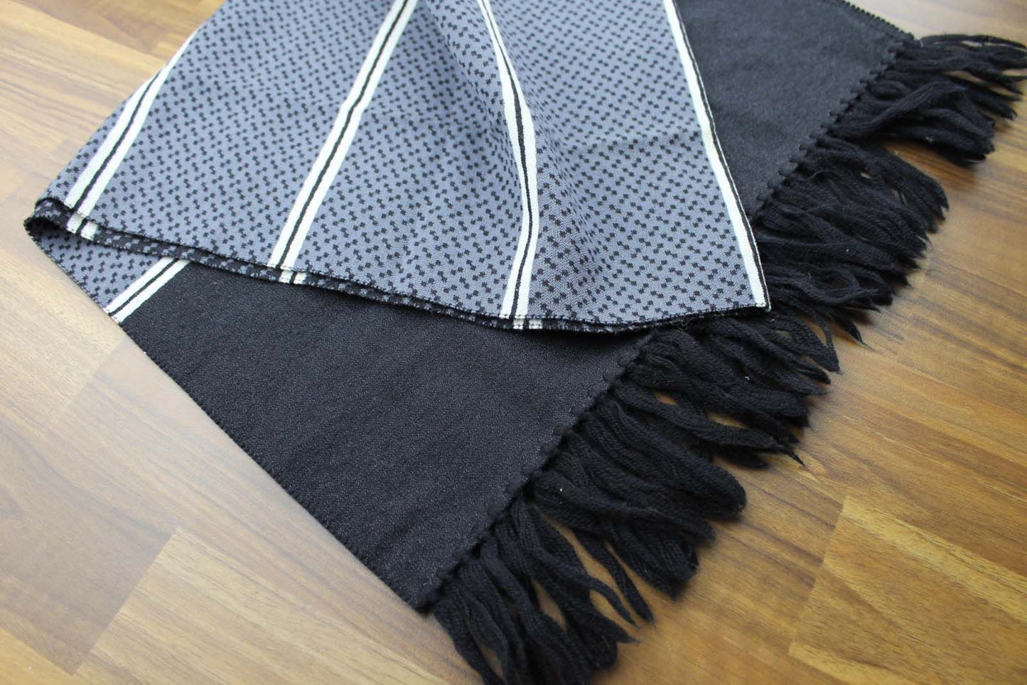 Vintage Mens Unusual Grey Black Cream Fringed Scarf Retro Mod