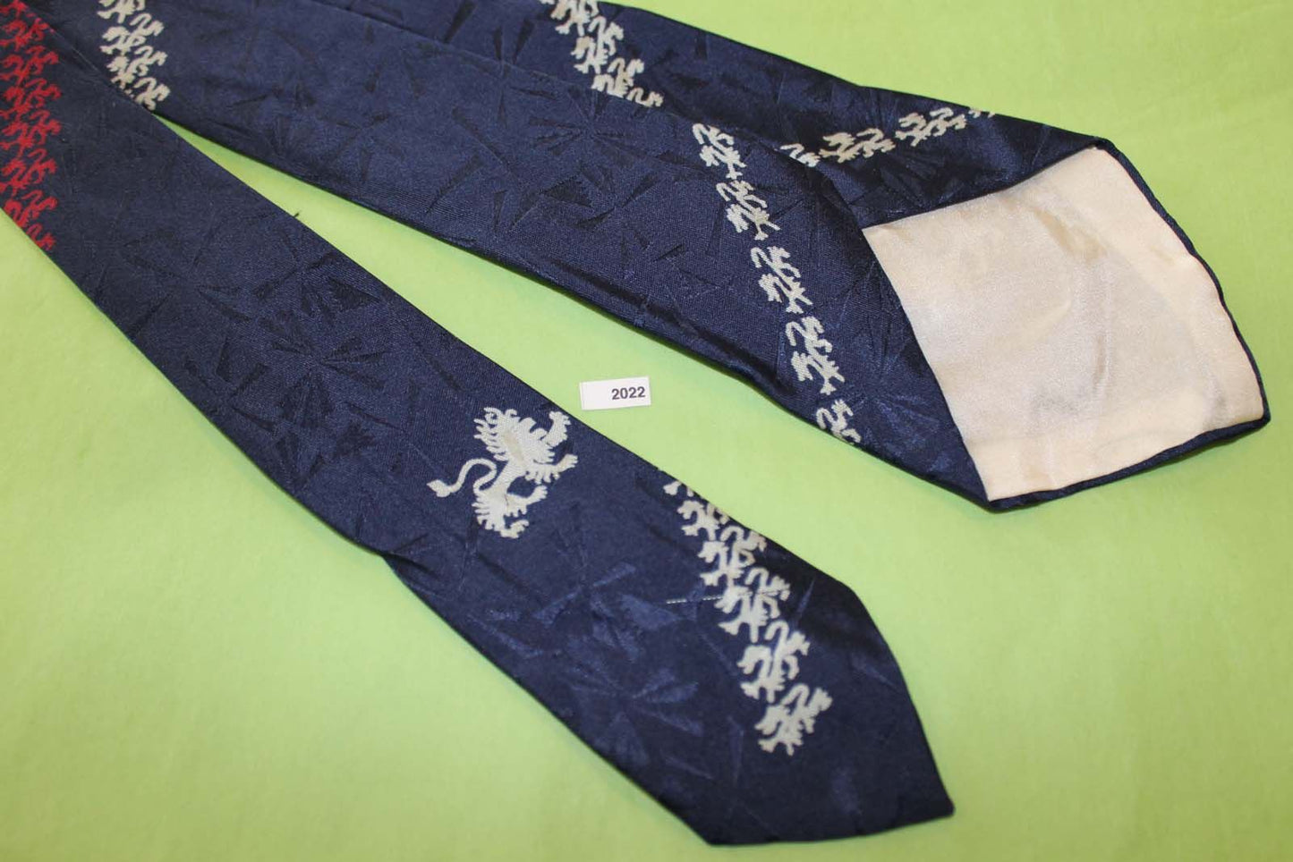 Vintage 1940s/50s All Silk Lions Fleur De Lis Jacquard Navy Red Grey Tie