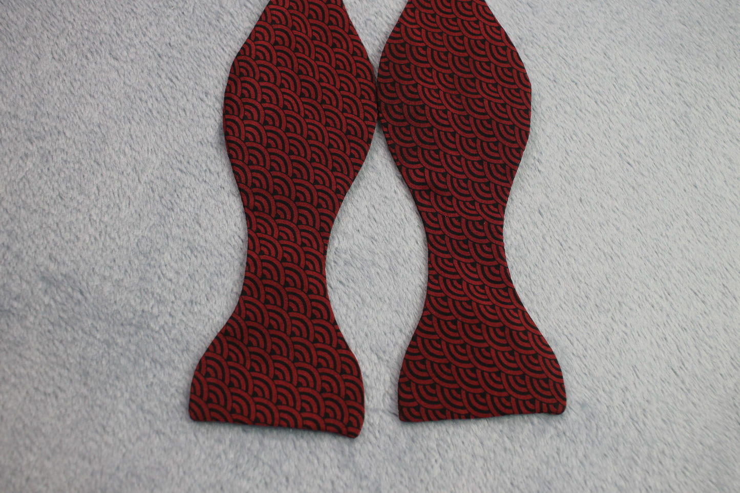 Vintage self tie thistle end purple black pattern bow tie adjustable