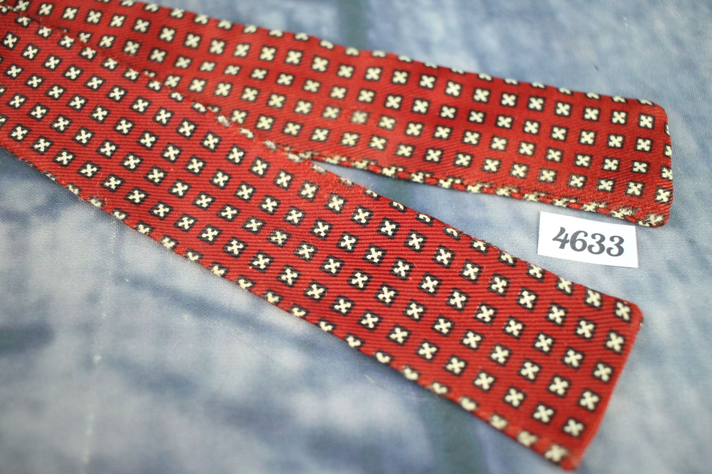 Vintage Self Tie Straight End Skinny Bow Tie Red Small White Crosses
