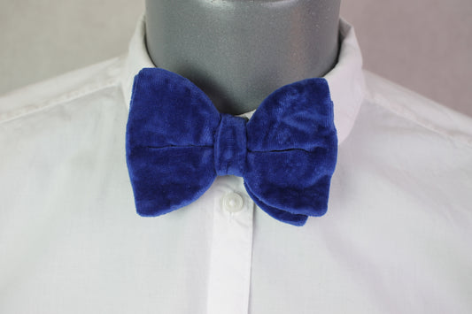 Vintage pre-tied bright blue velvet bow tie adjustable