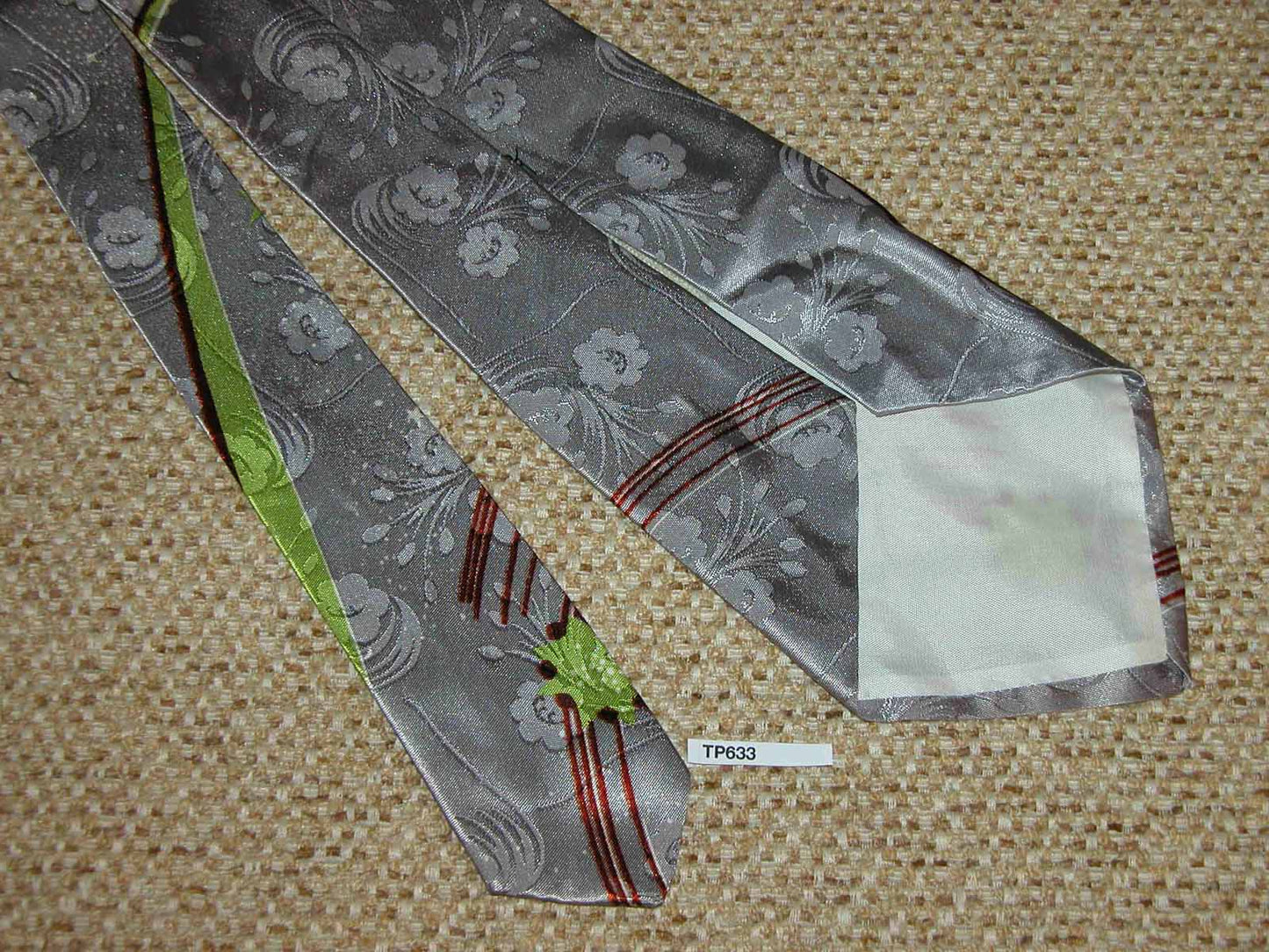 Vintage 1940s/50s chocolate silver mint star swing tie