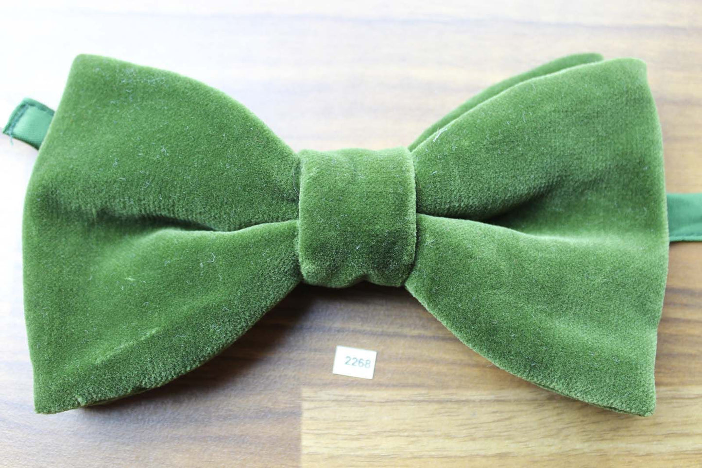 Vintage 1970s Pre Tied Bow Tie Olive Green Velvet Adjustable