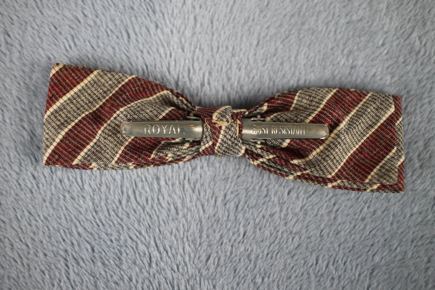 Vintage grey red striped pattern clip on bow tie