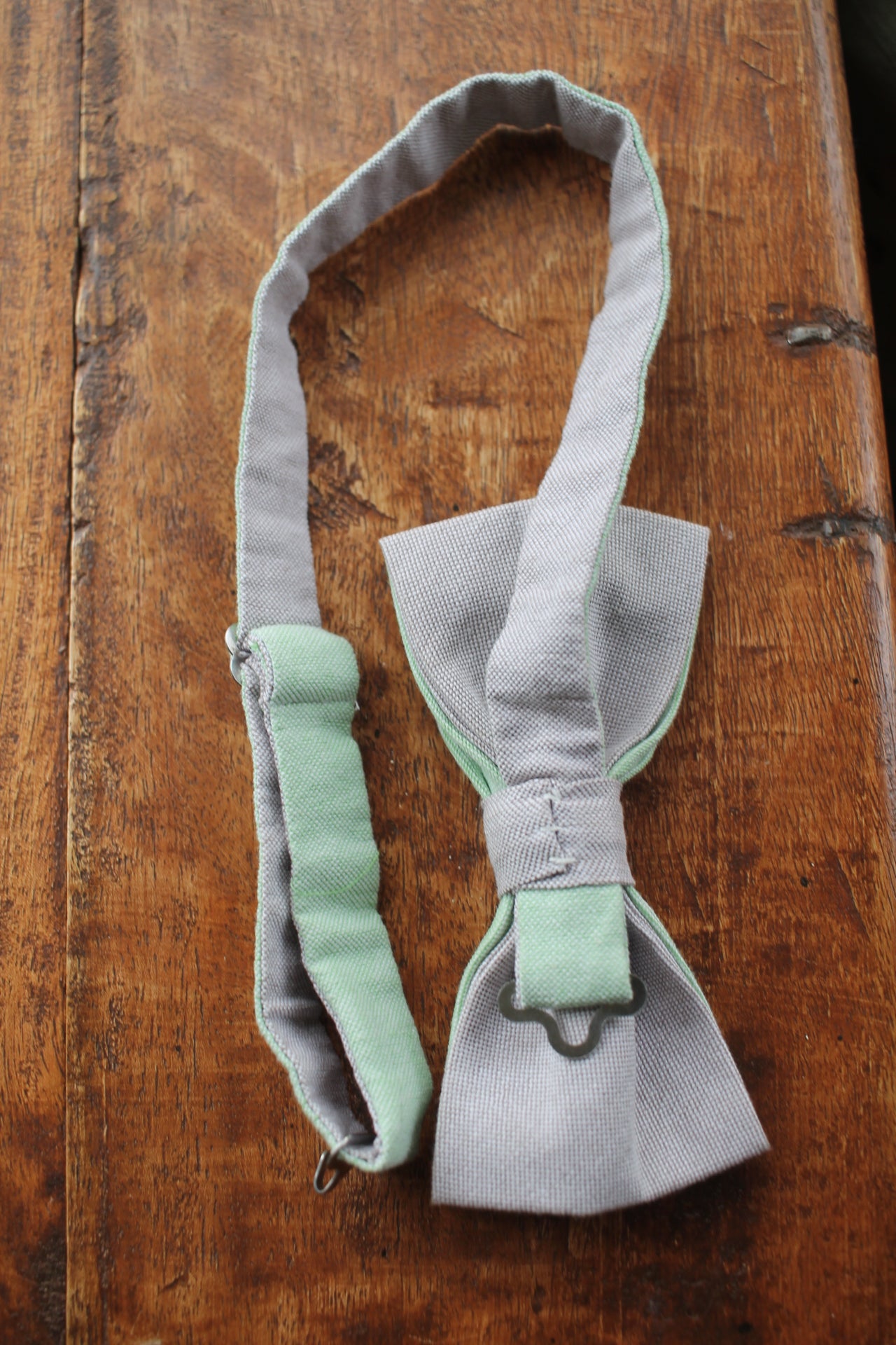 Vintage pre-tied mint green grey bow tie adjustable