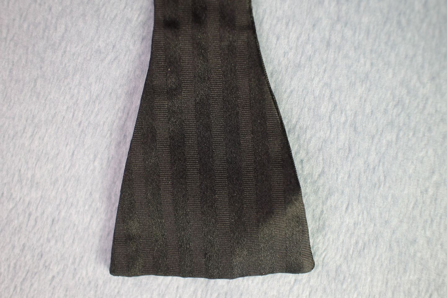 Vintage Higgins & Frank self tie thistle end black striped pattern bow tie