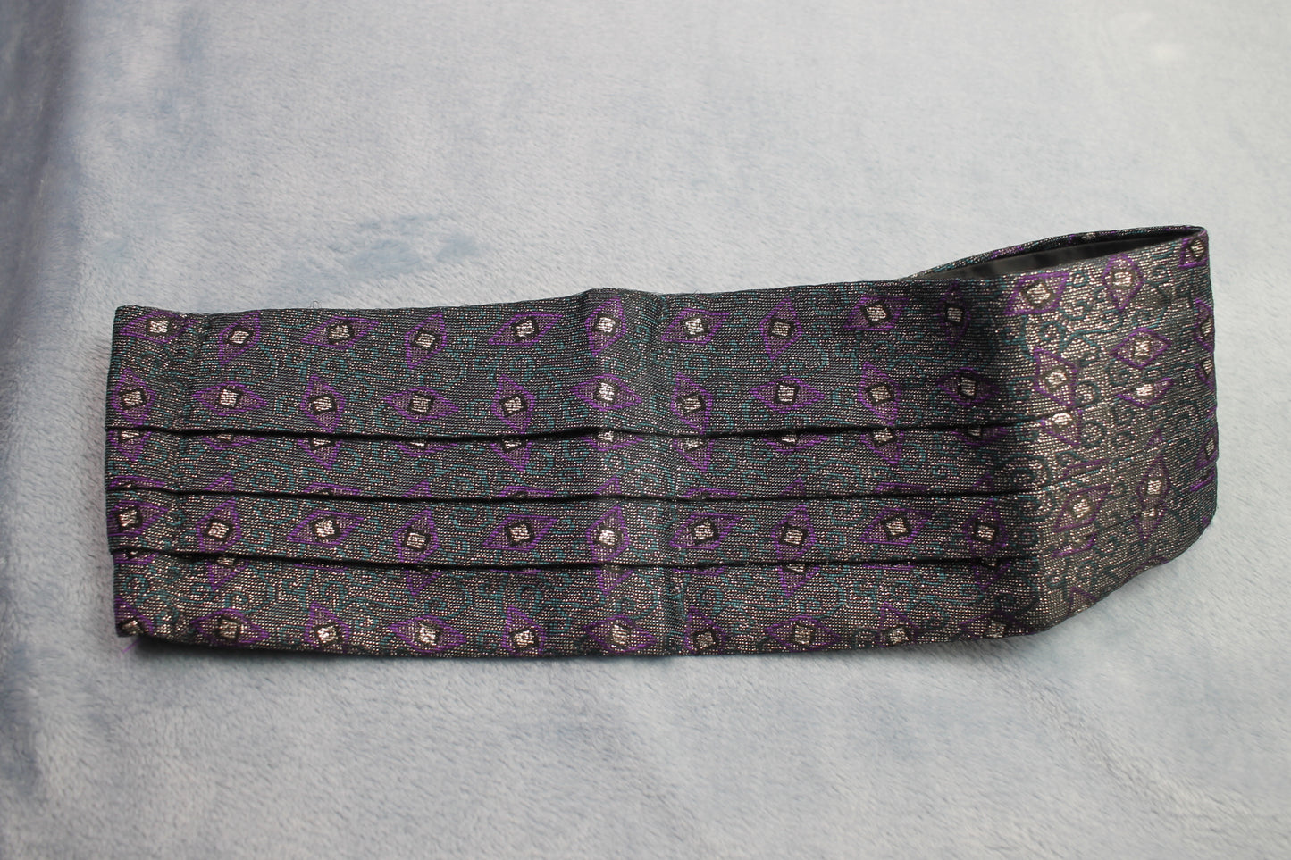 Vintage Jose Piscador green purple silver sparkly pleated cummerbund