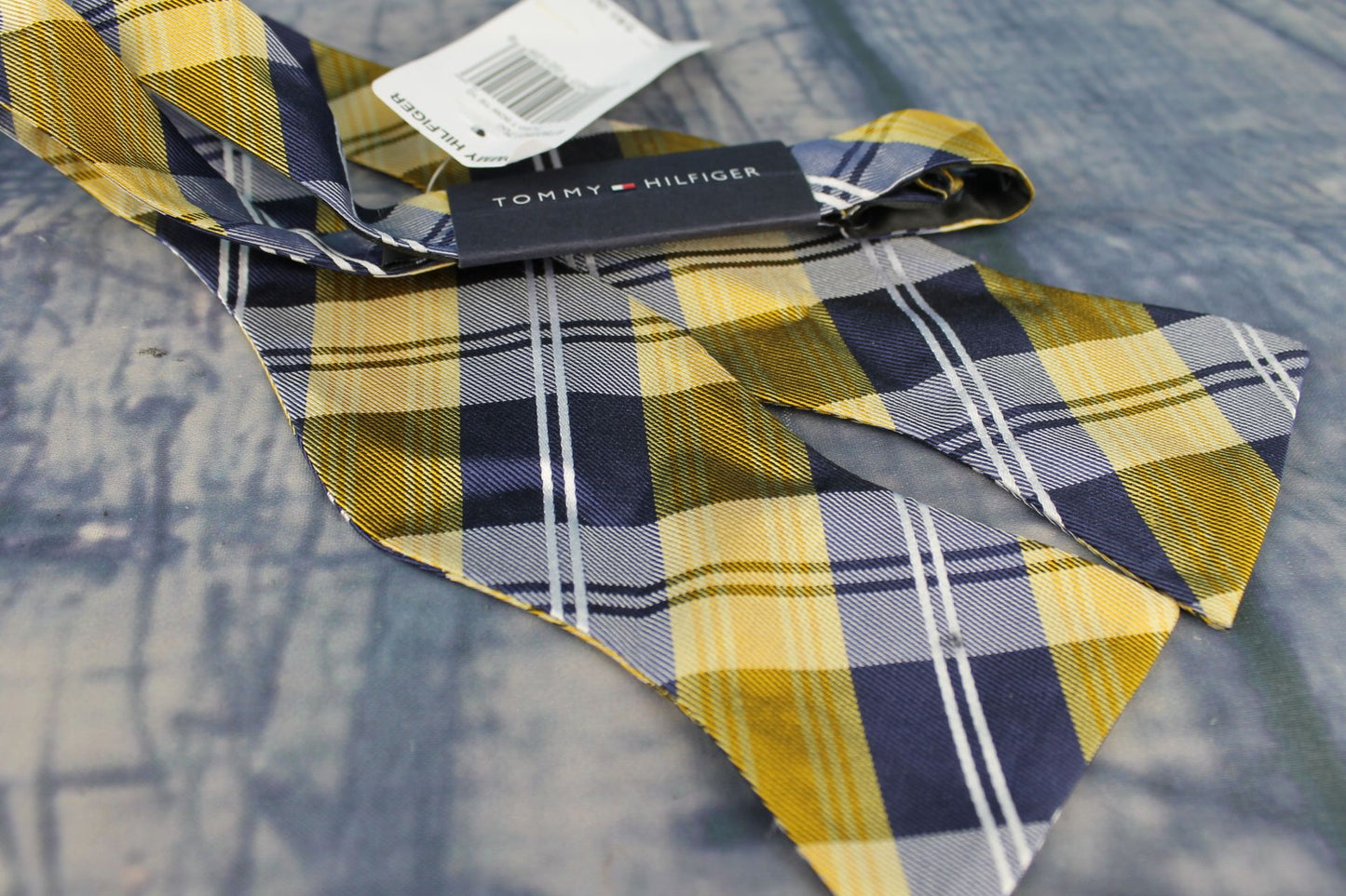 Tommy Hilfiger Navy Gold Plaid Tartan Self Tie Square End Thistle Bow Tie New With Original Tag
