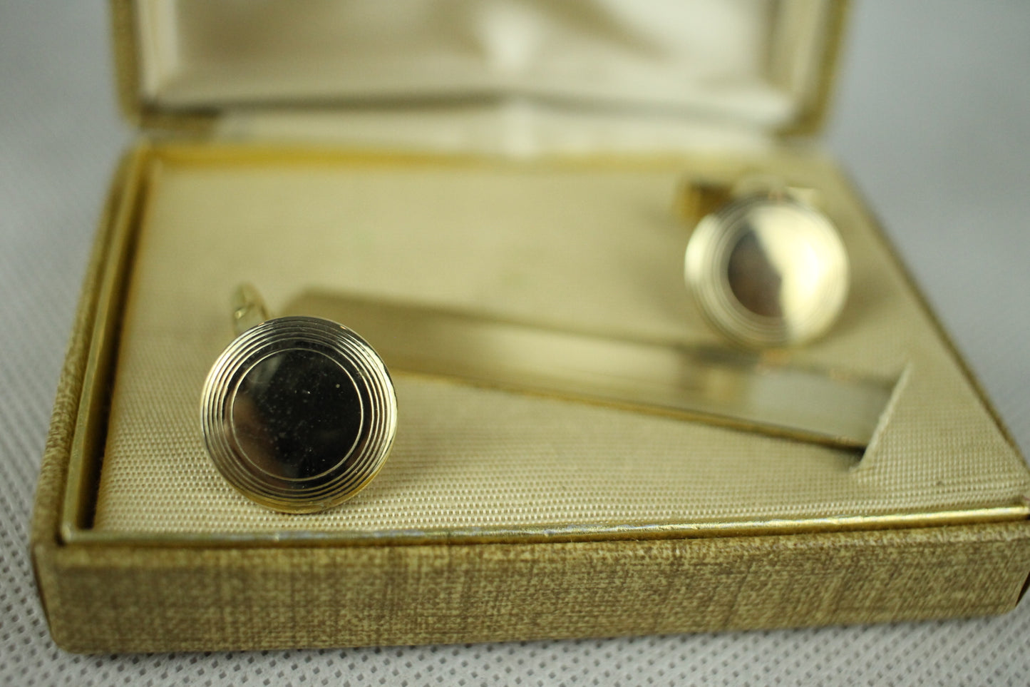 Vintage Corbi Gold Tie Bar & Cufflinks
