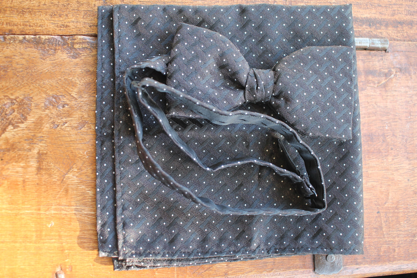 Vintage Frederick Theak pre-tied bow tie and handkerchief set black silver sparkly spotted pattern adjustable