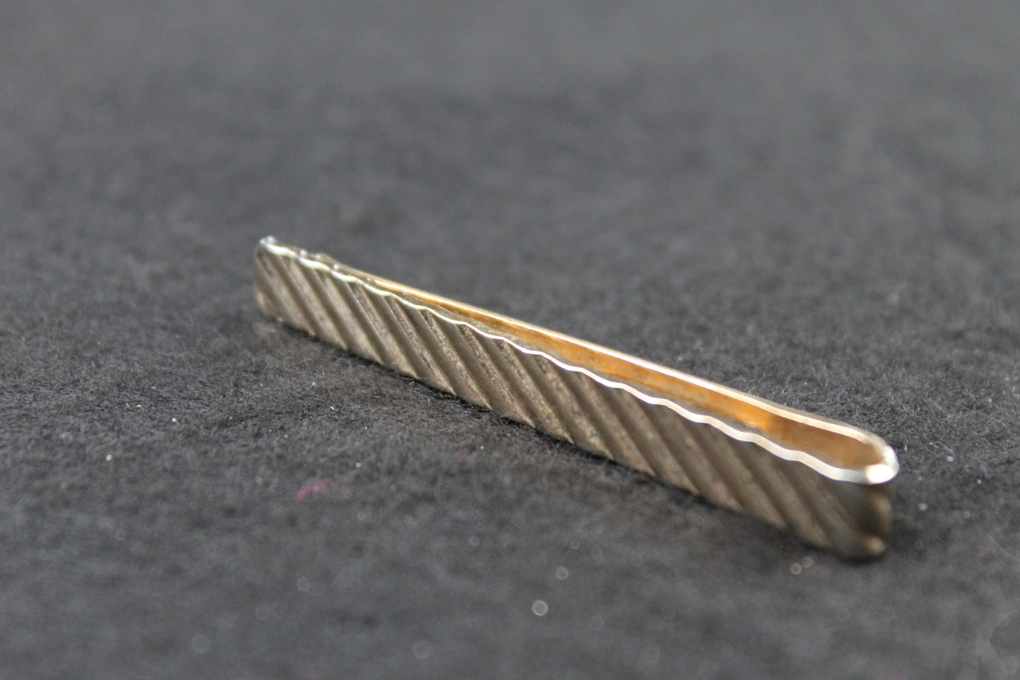 Vintage Ridged Gold Metal Tie Clip