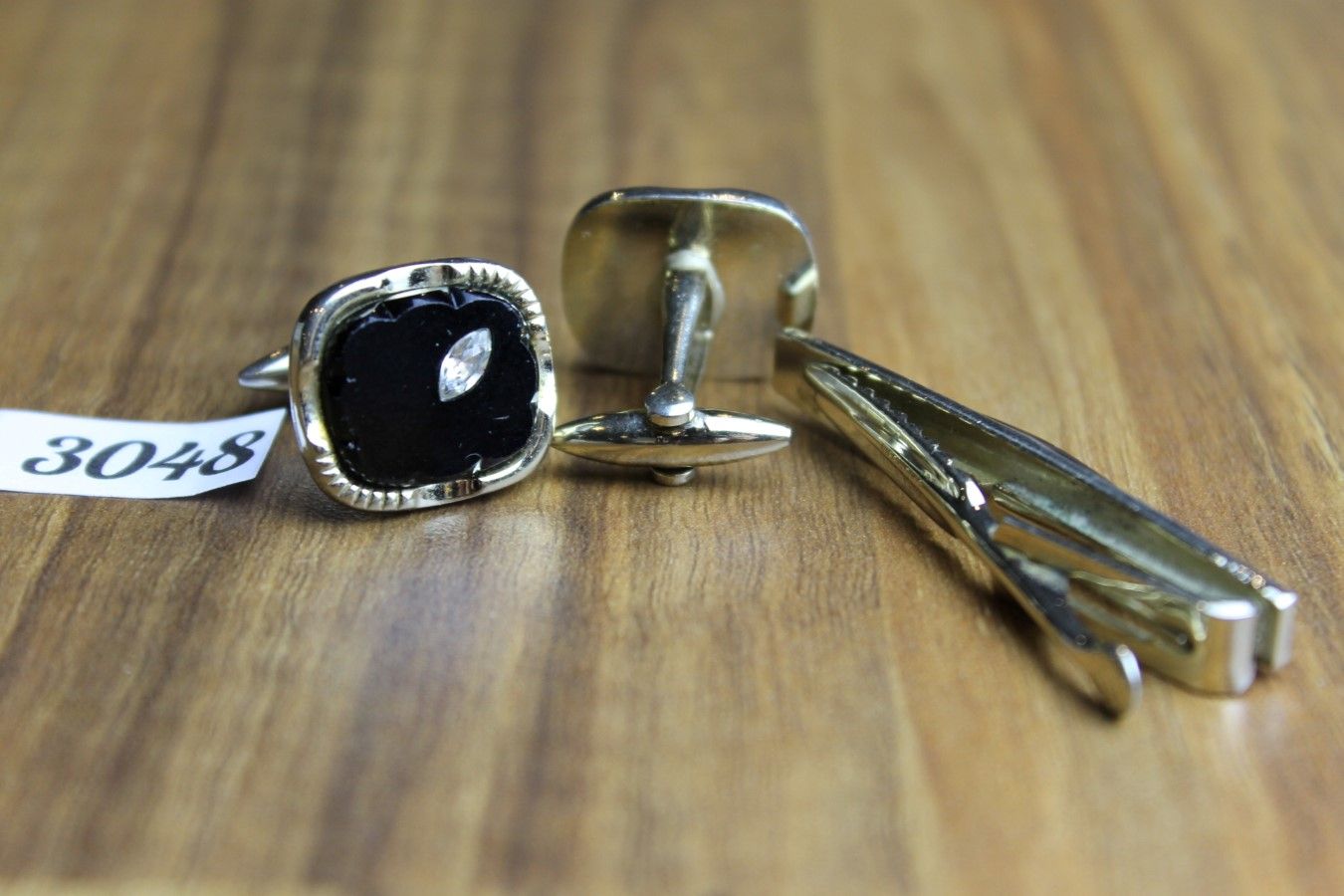 Vintage Gold Metal Black Glass With Diamantes Cuff Links & Tie Clip Set