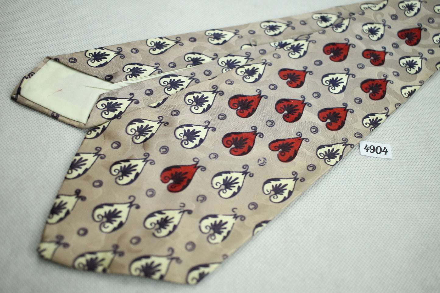 Vintage 1950s/60s Haband Cream Red Pattern Swing Tie
