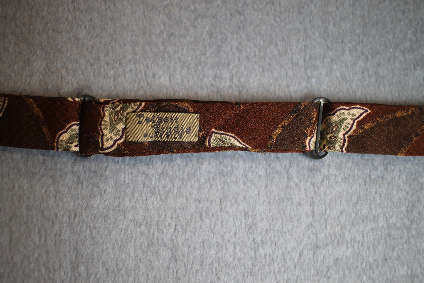 Vintage Talbott Studio self tie thistle end pure silk 2 tone brown green pattern bow tie adjustable