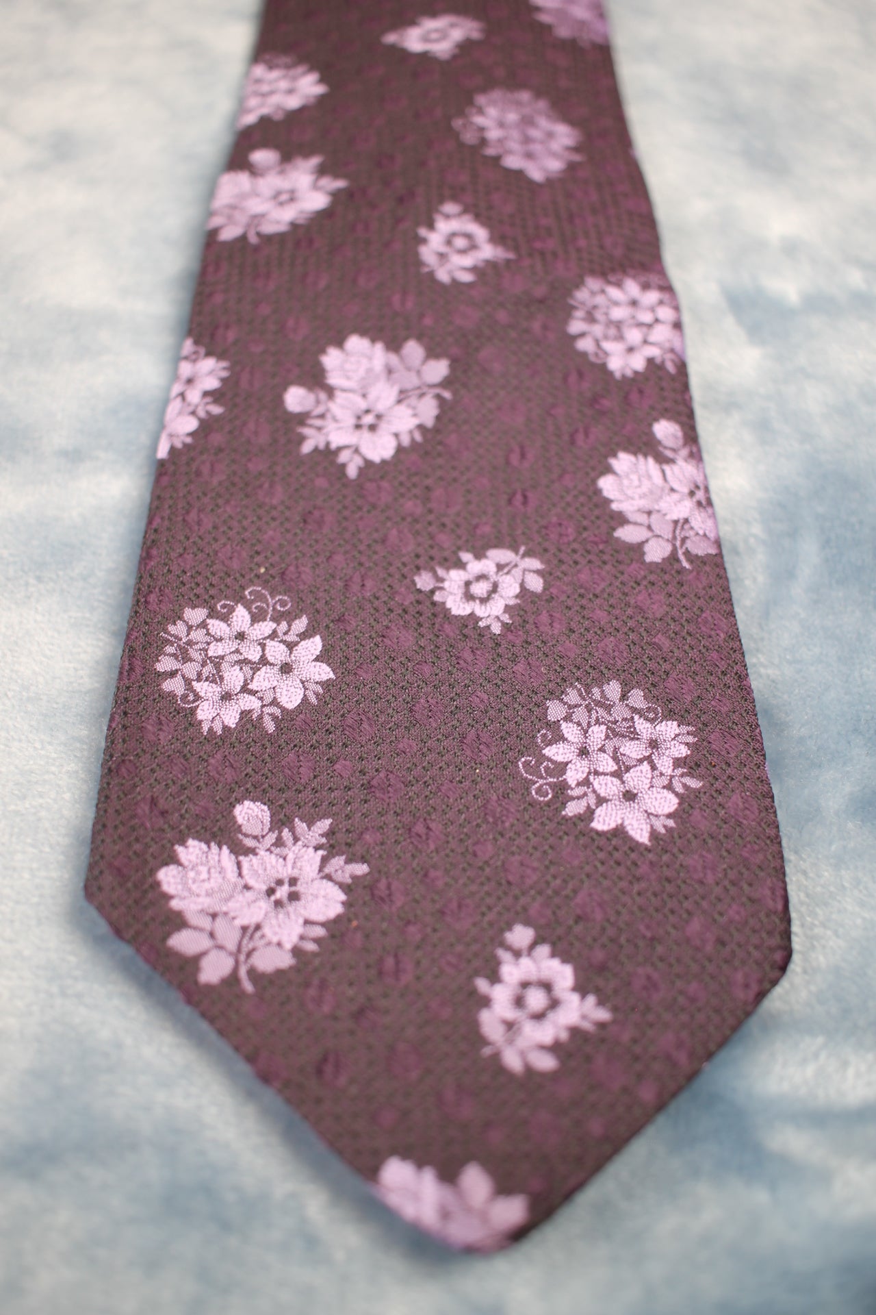Vintage Tootal 1960s 2 tone purple floral kipper tie