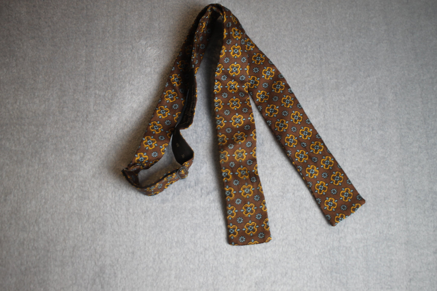 Vintage Beau Brummell self tie square end silk bow tie