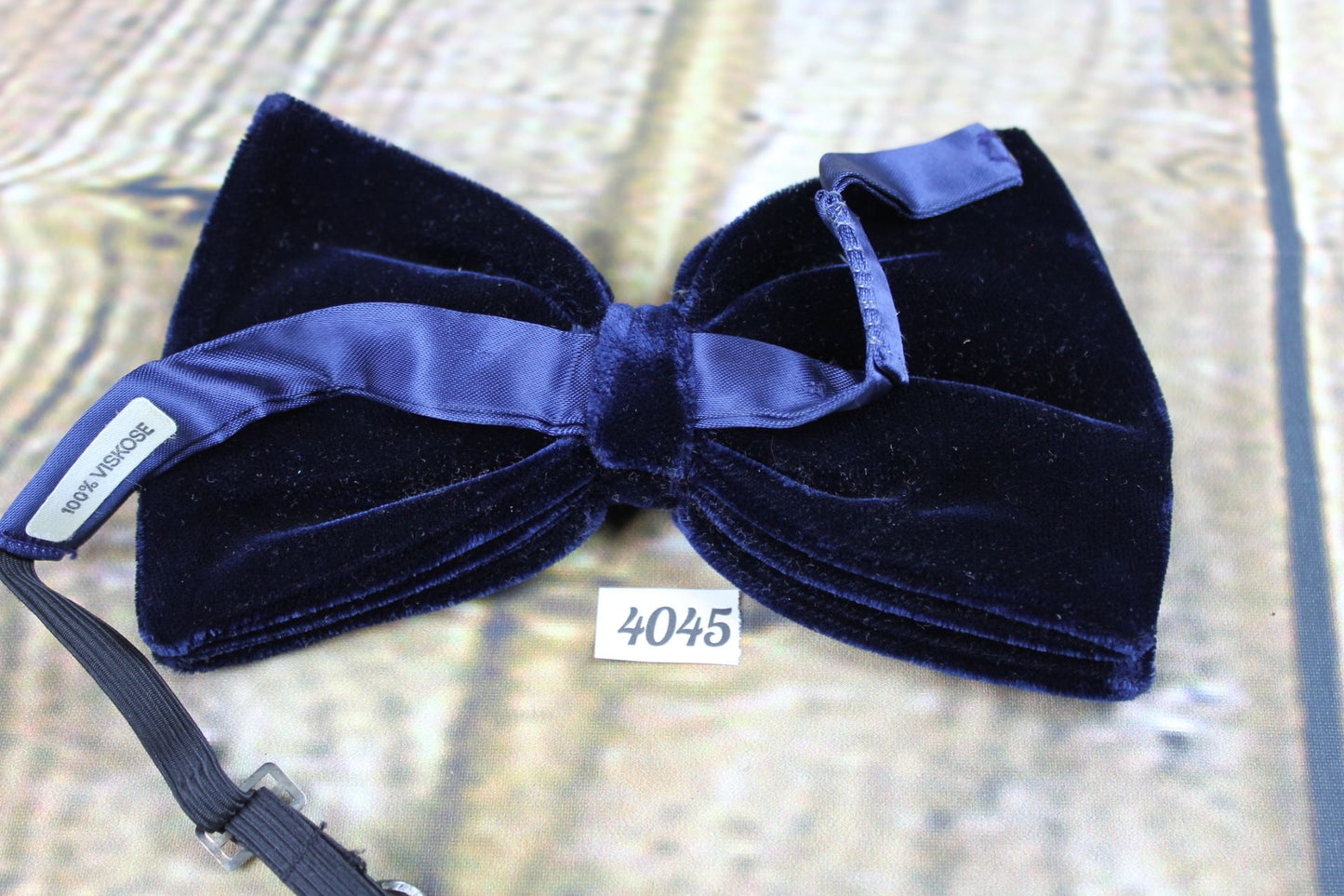 Vintage 1970s Navy Blue Velvet Pre Tied Bow Tie Adjustable