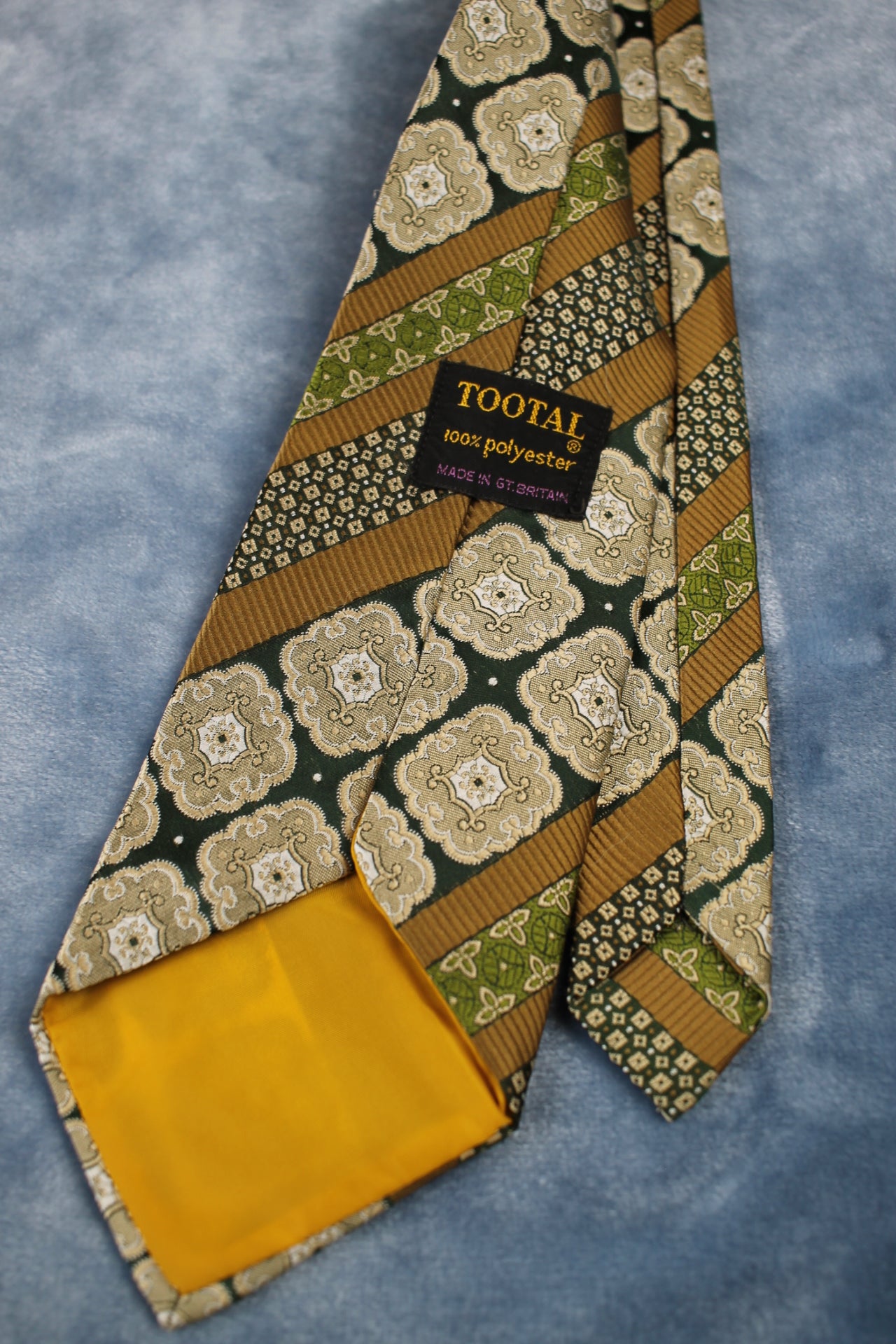 Vintage Tootal 1960s green pattern kipper tie