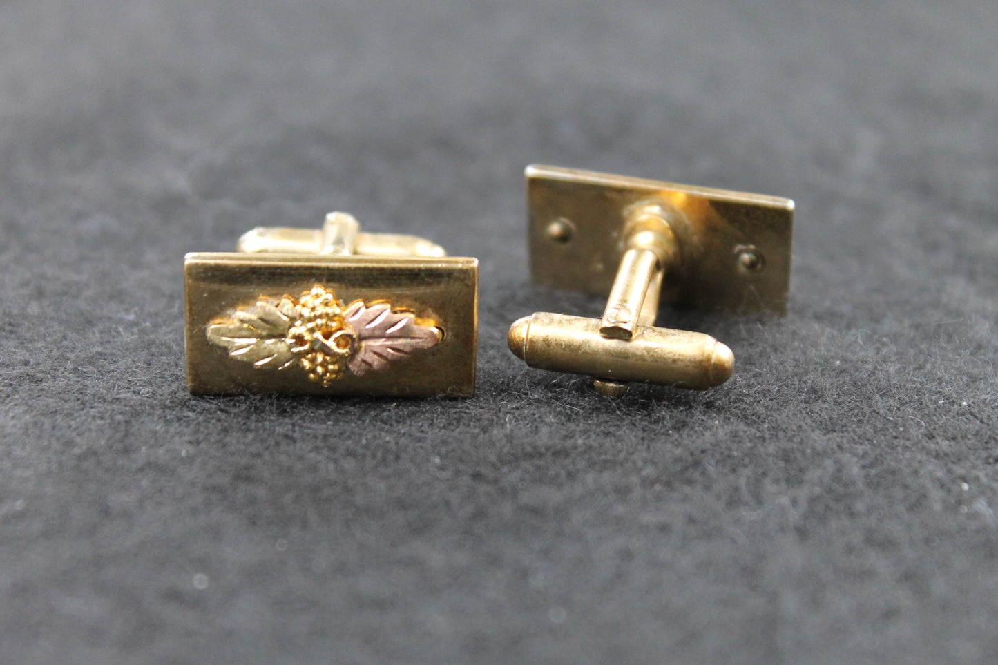 Vintage Anson Black Hills Gold Leaf Cufflinks