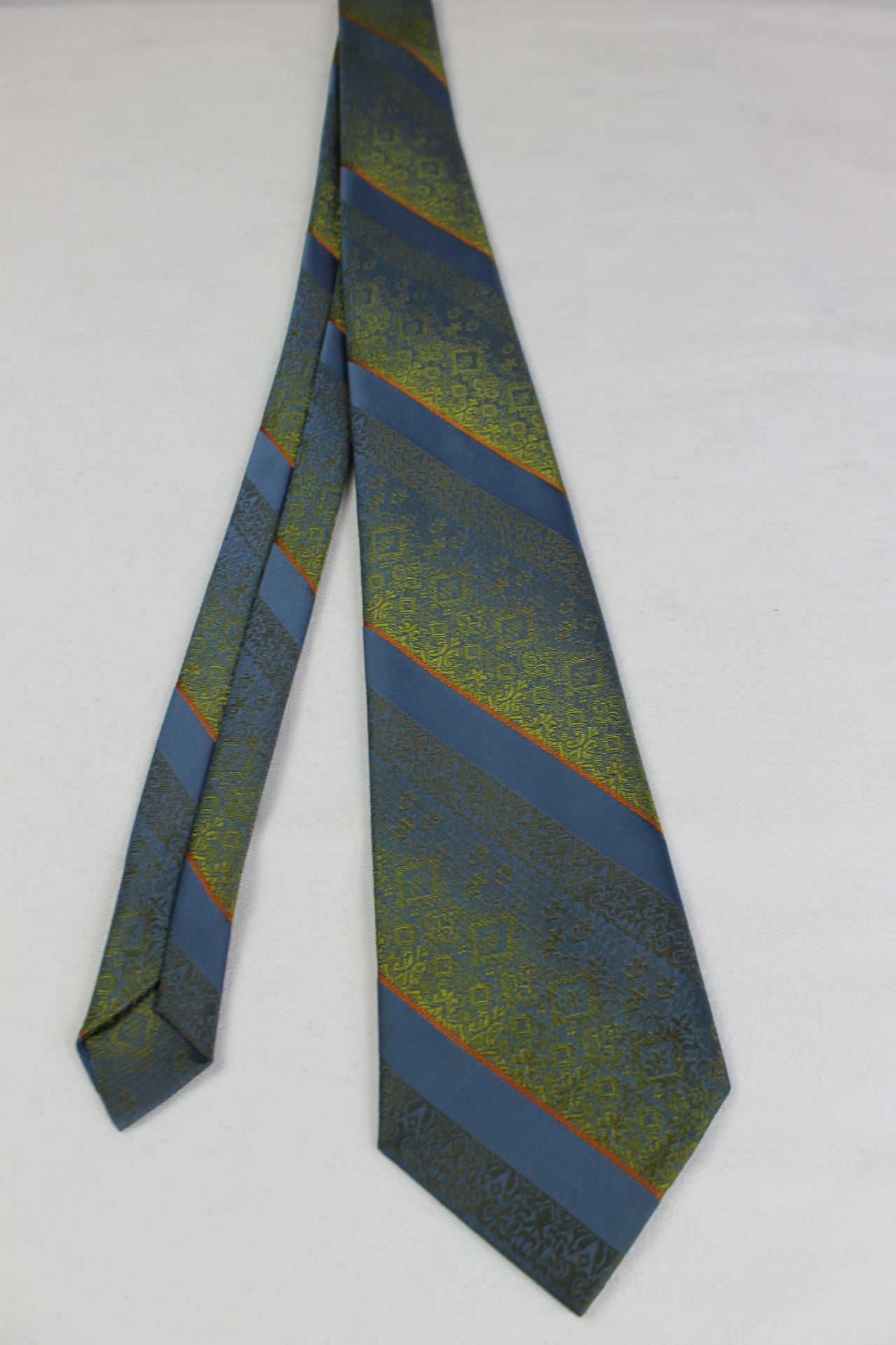 Vintage Wembley Wemlon Sharkskin Fabric Blue Gold Striped Jacquard Tie 1950s/60s