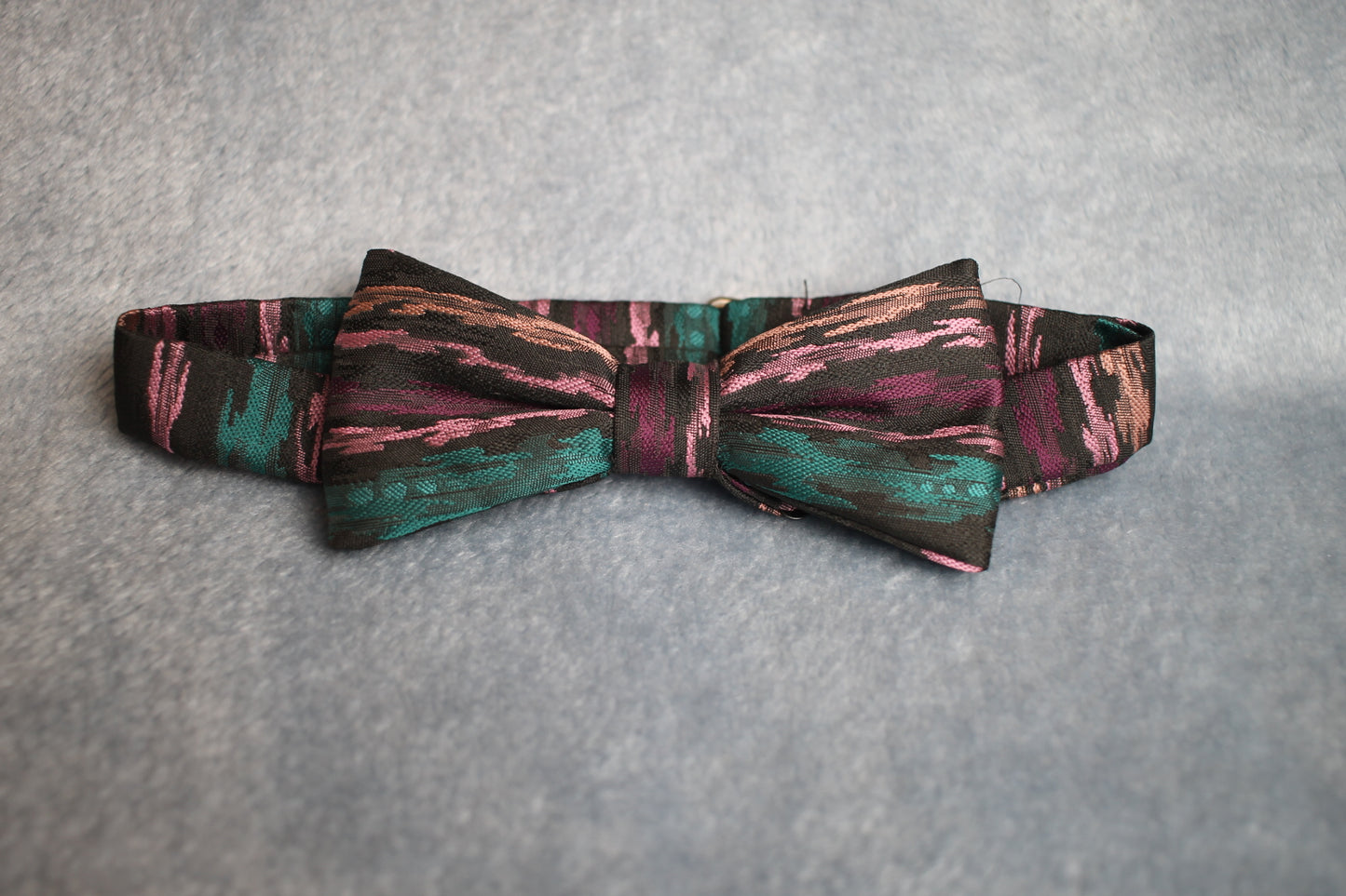 Vintage pre-tied pink purple green pattern bow tie adjustable