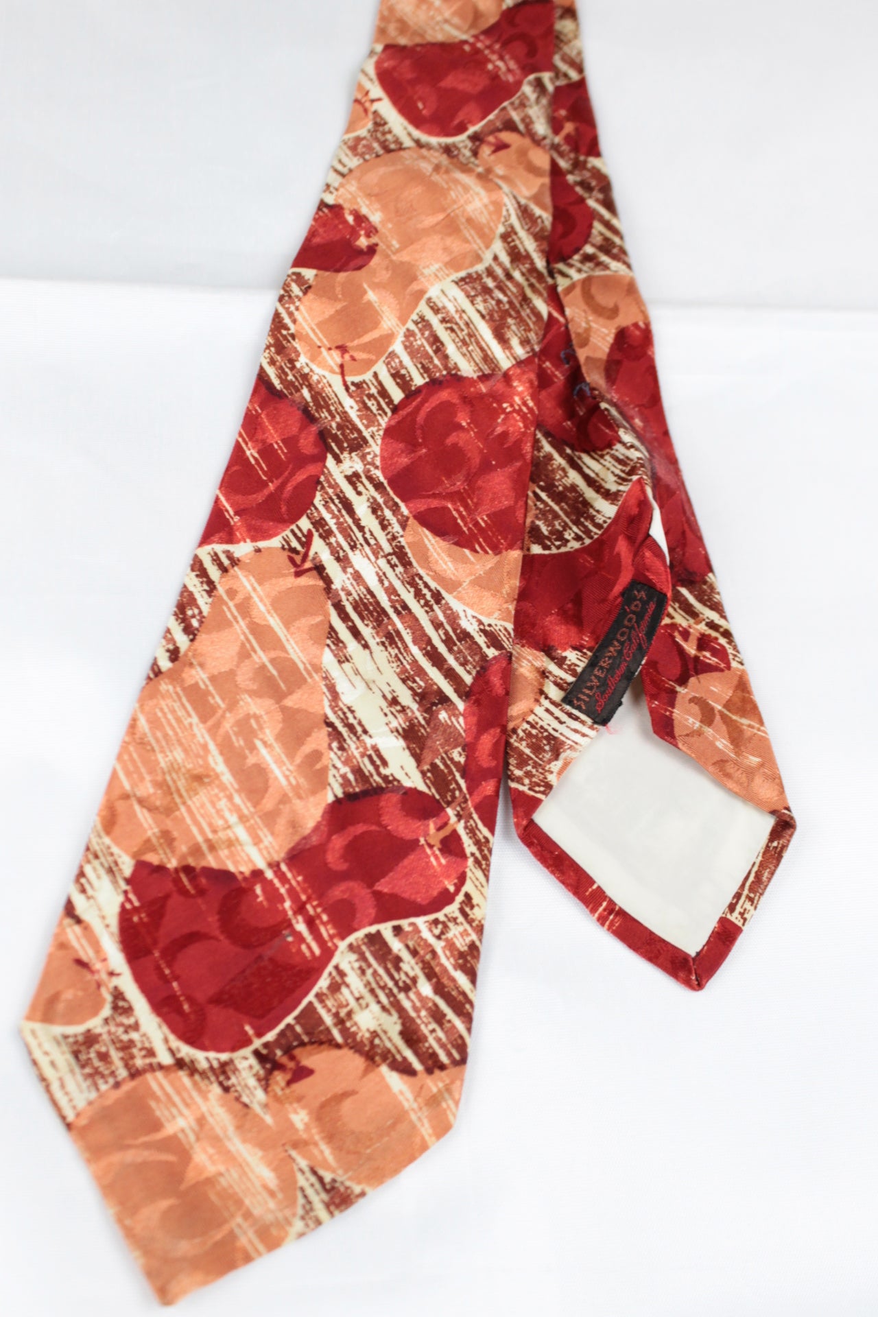 Vintage 1950s Silverwood's Oranges Reds Pear Pattern Jacquard Swing Tie