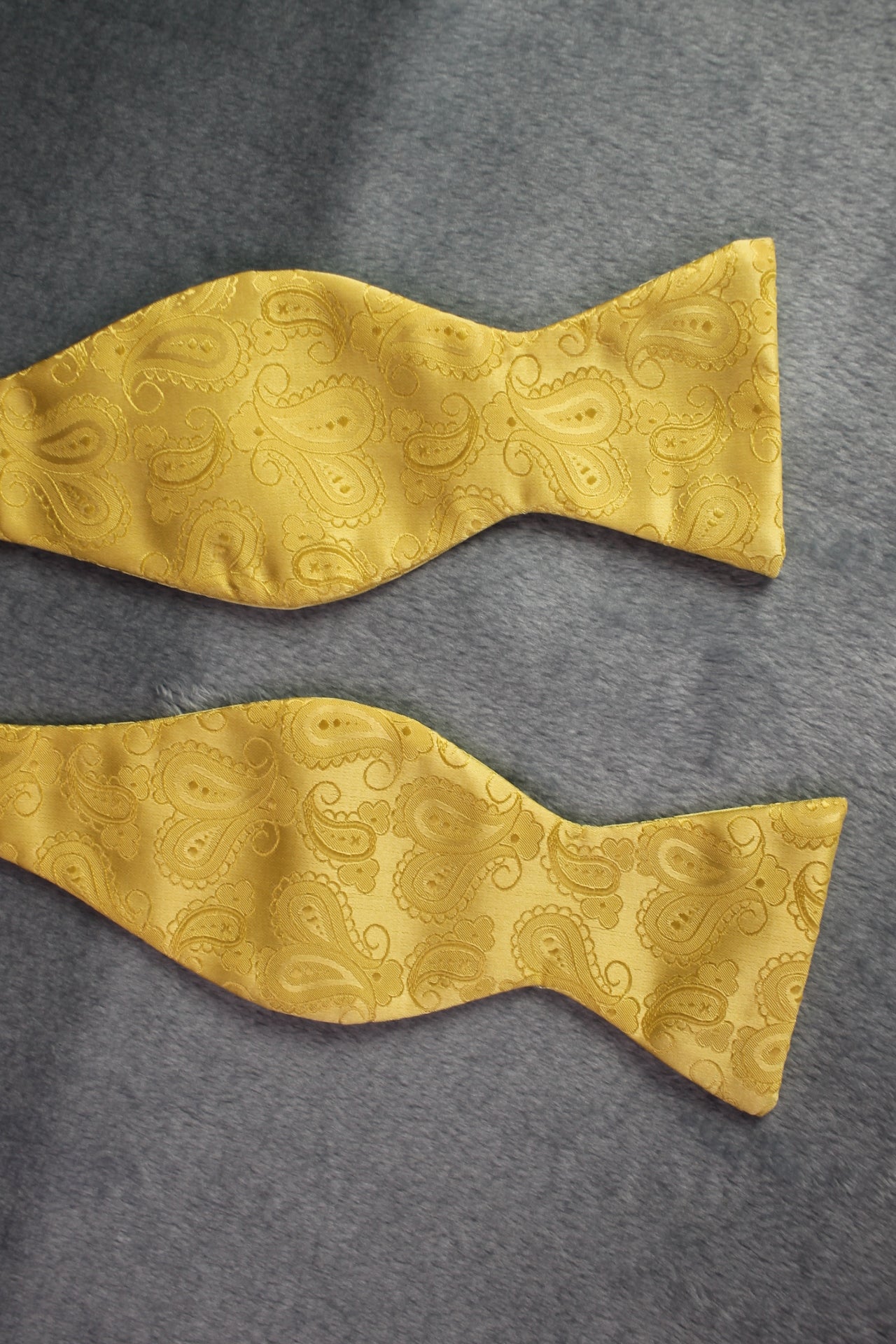 Vintage self tie thistle end yellow jacquard bow tie adjustable
