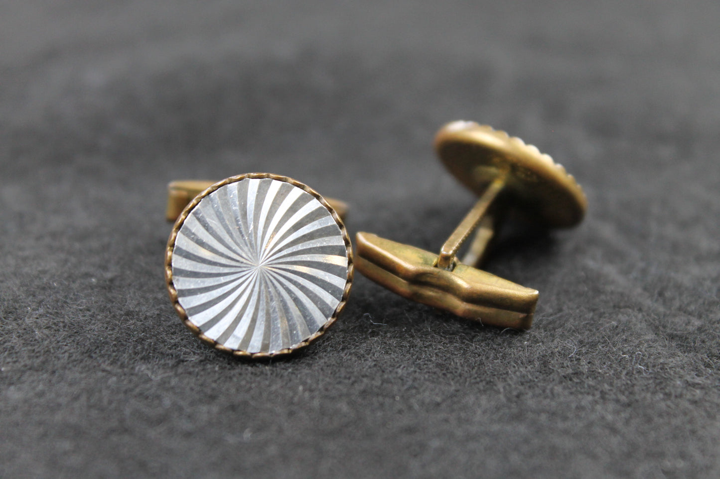 Vintage Round Spiral Cut Silver Face Cufflinks